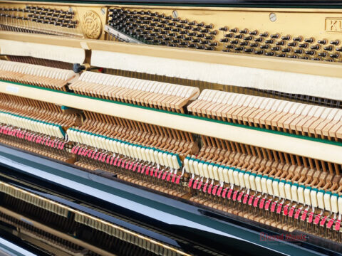 Đàn Piano Cơ Kawai KU1