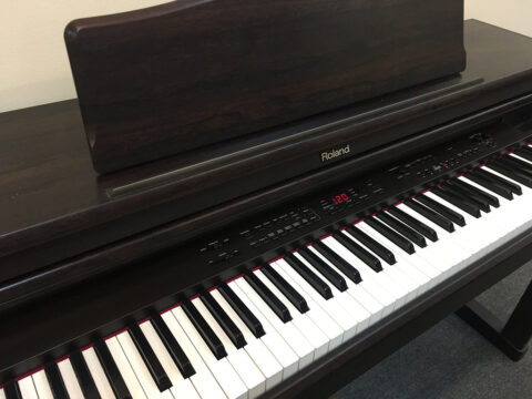 Đàn Piano Điện Roland HP 550 G