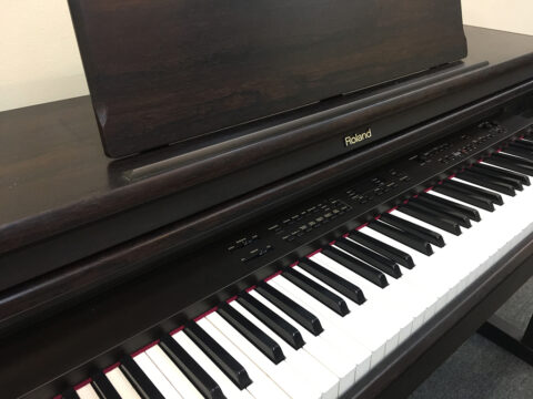 Đàn Piano Điện Roland HP 550 G