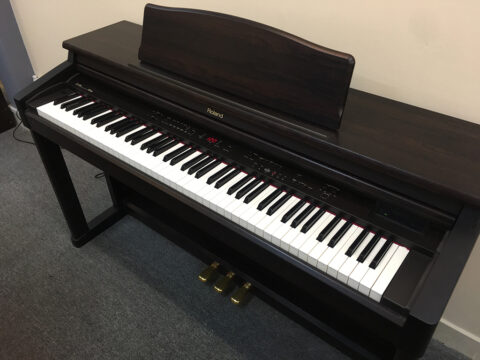 Đàn Piano Điện Roland HP 550 G