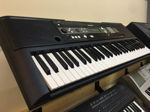 Đàn Organ Yamaha PSR E 223