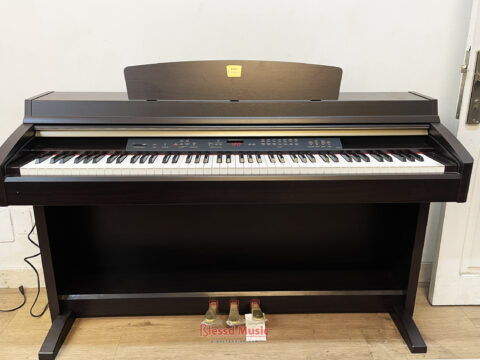 Đàn Piano Điện Yamaha CLP 230R