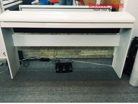 Bán Piano Korg LP 180