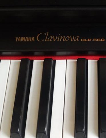 Đánh Giá Đàn Piano Điện Yamaha CLP 560