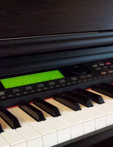Đánh Giá Đàn Piano Điện Yamaha CVP 103