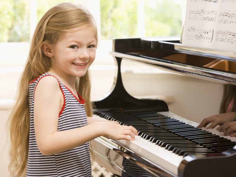 Những Lý Do Nên Cho Trẻ Học Đàn Piano