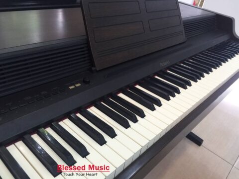 Bán Piano Roland HP 5600