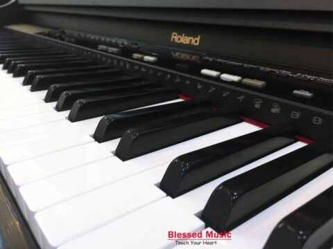 Bán Piano Roland KR 370 (Có điệu)