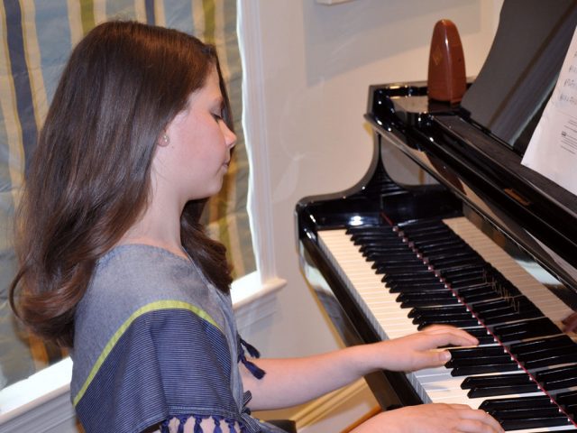 Các Bước Tự Học Đàn Piano Điện Hiệu Quả