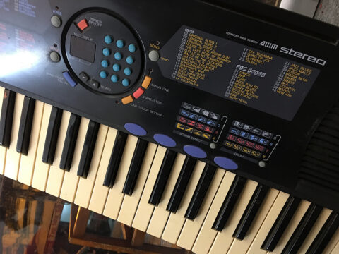Đàn Organ Yamaha PSR 180