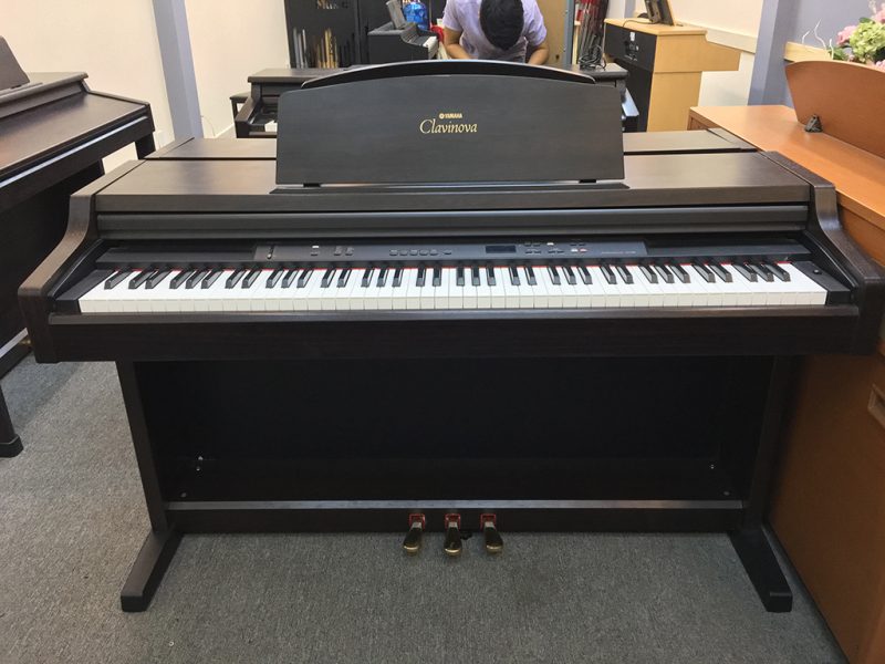 Đàn Piano Điện Yamaha CLP 820