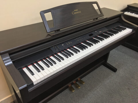 Đàn Piano Điện Yamaha CLP 860
