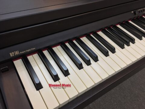 đàn piano điện roland rp 301