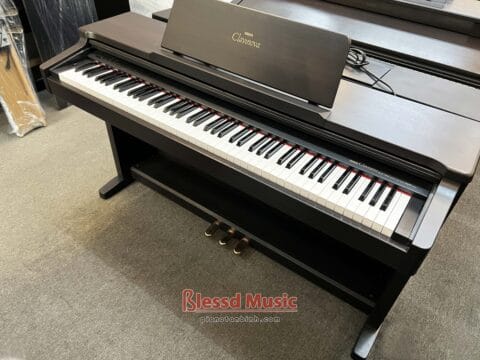 Đàn Piano điện Yamaha CLP 133