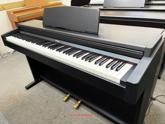 Đàn Piano điện Roland HP 145