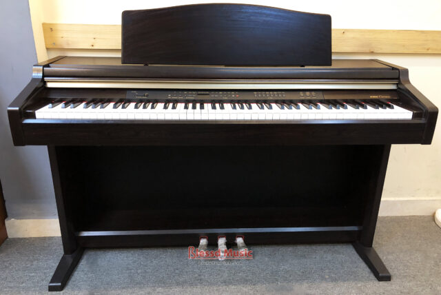 Đàn Piano Điện Yamaha CLP 930R