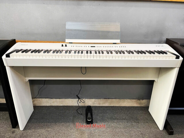 Đàn Piano điện Roland FP 4 WH