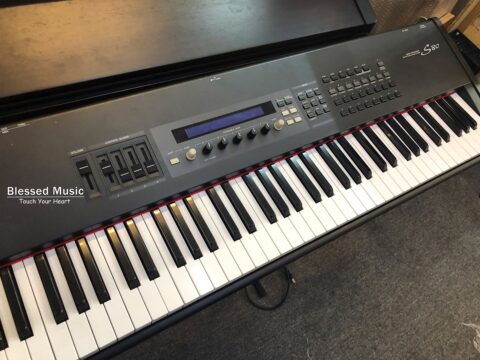 Alternative view of Đàn Piano Điện Yamaha S80