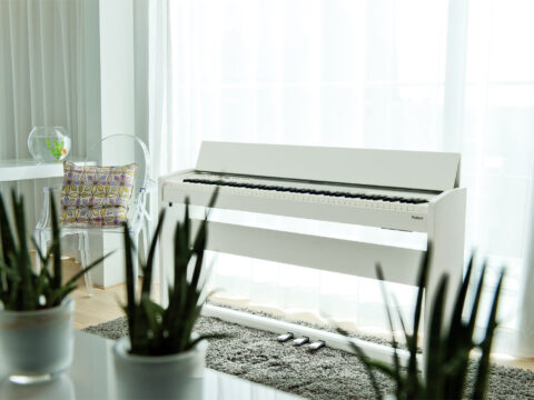 Đàn Piano Điện Roland F 130R WH