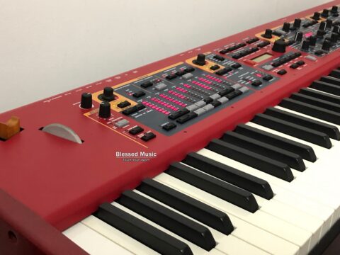 Alternative view of Đàn Piano Điện Nord Stage 2 EX