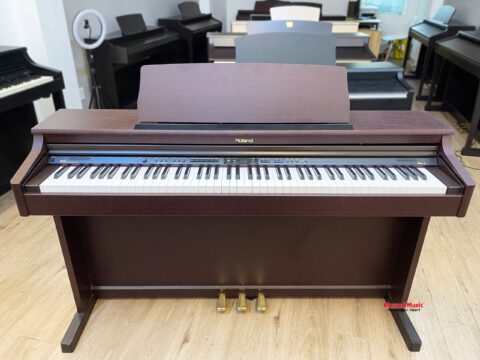 Đàn Piano điện Roland HP 203