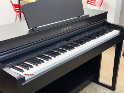 Đàn Piano điện Yamaha CLP 440R