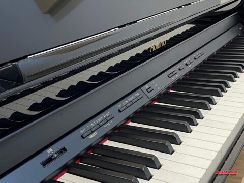 Đàn Piano điện roland hp 305 pe