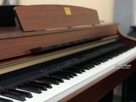 Đàn Piano điện Yamaha CLP 330 M