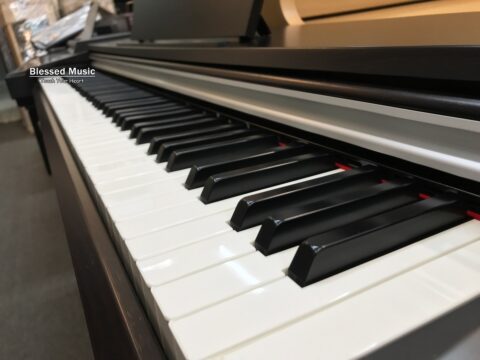 đàn piano điện Yamaha YDP 135