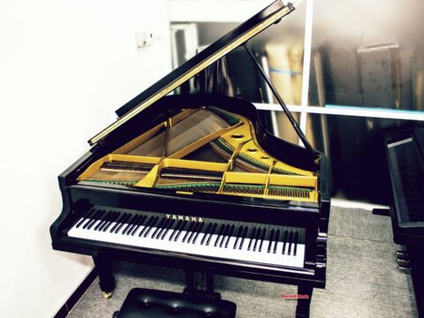 Đàn Piano cơ Yamaha G3