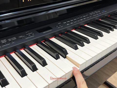 Đàn Piano điện Yamaha CLP 470PE