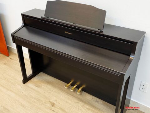 Đàn Piano điện Roland HP 605 R