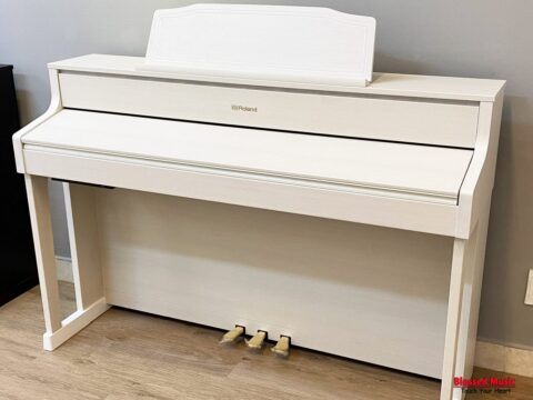 Đàn Piano điện Roland HP 605 WH