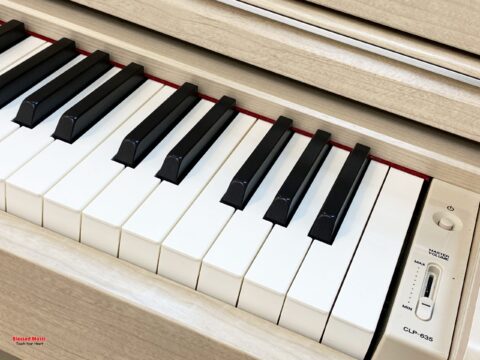 Đàn Piano điện Yamaha clp 635 wa