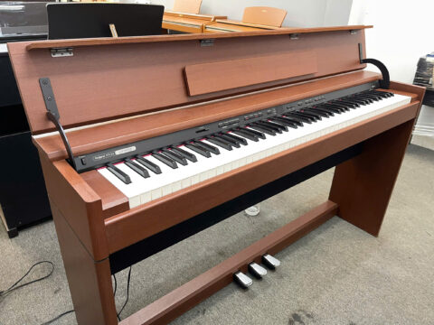 Đàn Piano điện Roland DP 990F MC