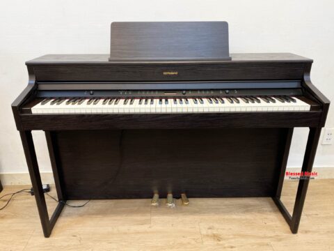 đàn piano điện roland hp 702