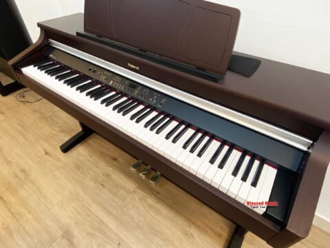 đàn piano điện roland 107