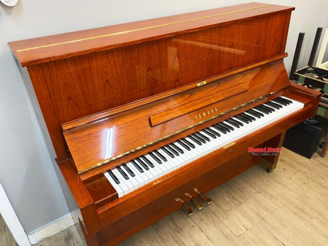 Đàn Piano Cơ Yamaha W104