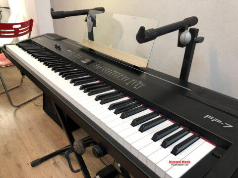 đàn piano điện Roland FP7