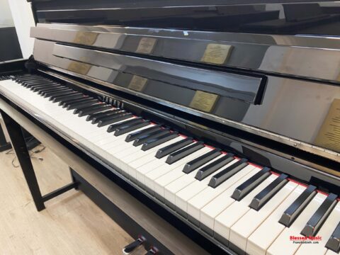 đàn piano điện Yamaha CLP 685 PE