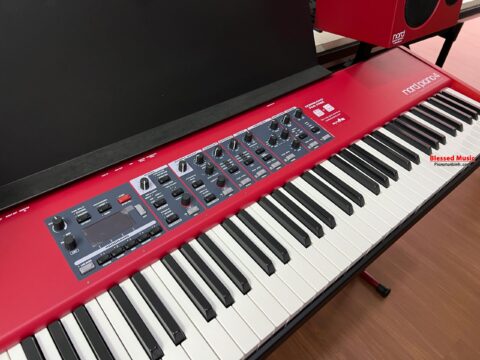 đàn Nord Piano 4