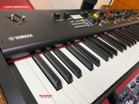 Đàn Piano Yamaha CP73