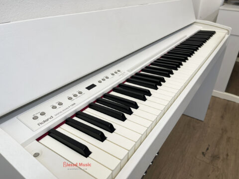 Đàn Piano Điện Roland F 130R WH