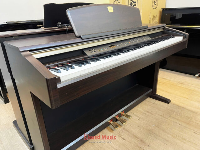 Đàn Piano Điện Yamaha CLP 130R