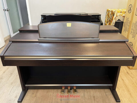 Đàn Piano Điện Yamaha CLP 130R