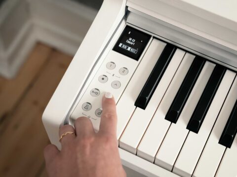 Đàn Piano Điện Kawai CN201