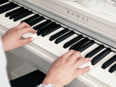 Đàn Piano Điện Kawai CN201