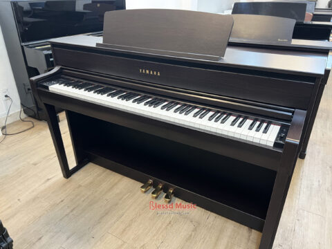 Đàn Piano Điền Yamaha CLP 675 R