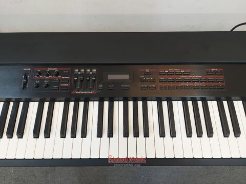 Đàn Piano Roland RD 600