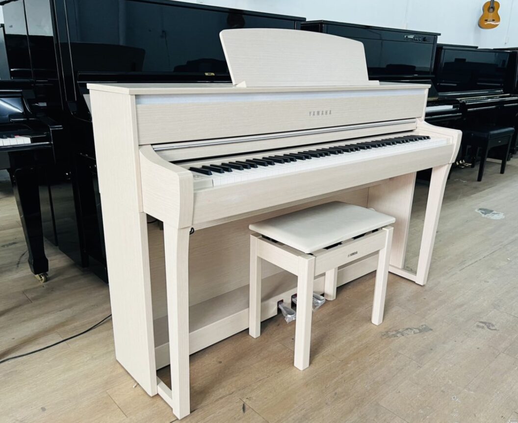 Đàn Piano điện Yamaha CLP 675 WA